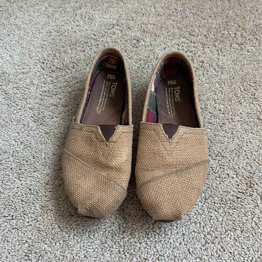 Burlap TOMS
